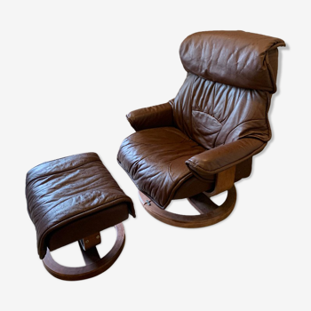 Vintage armchair with Ottoman footrest