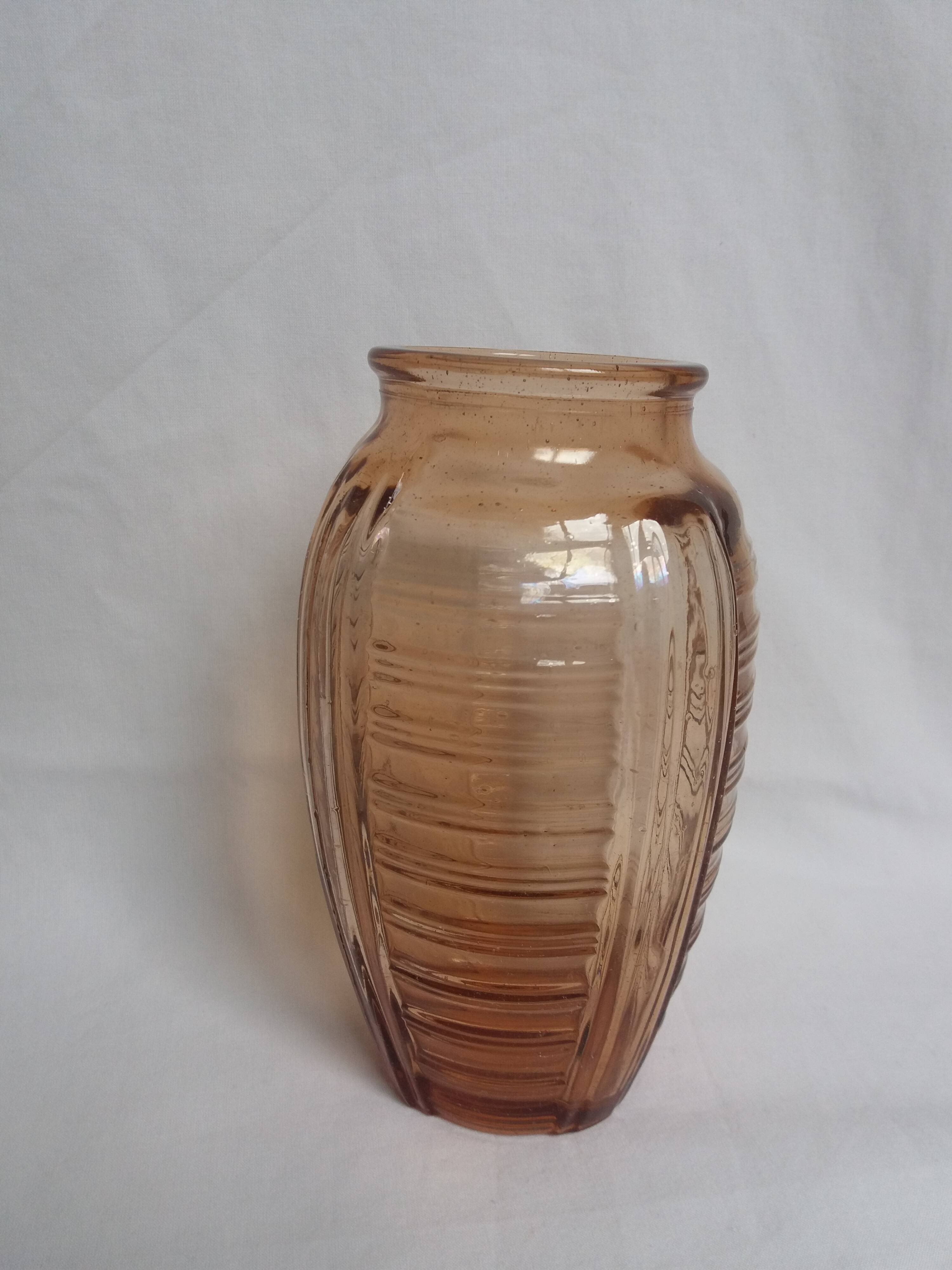 Salmon pink Art Deco vase