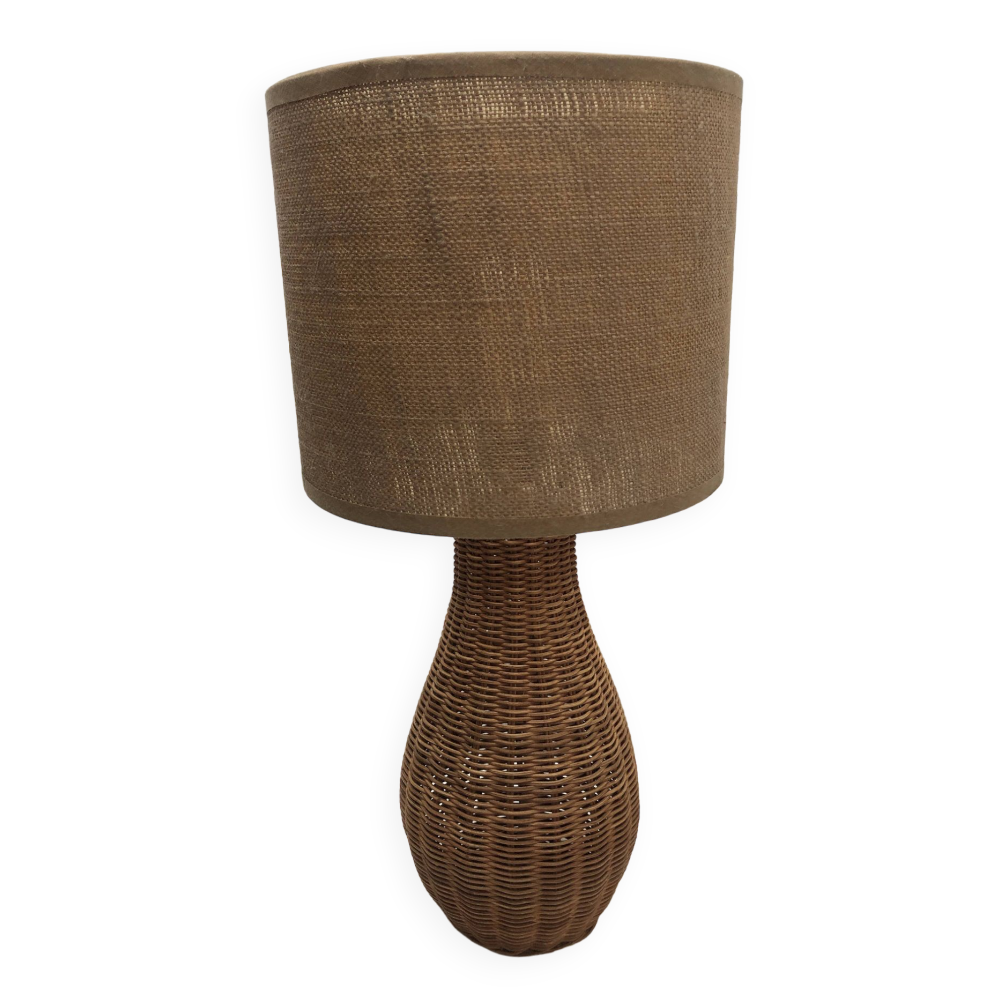 Rattan lamp and jute lampshade
