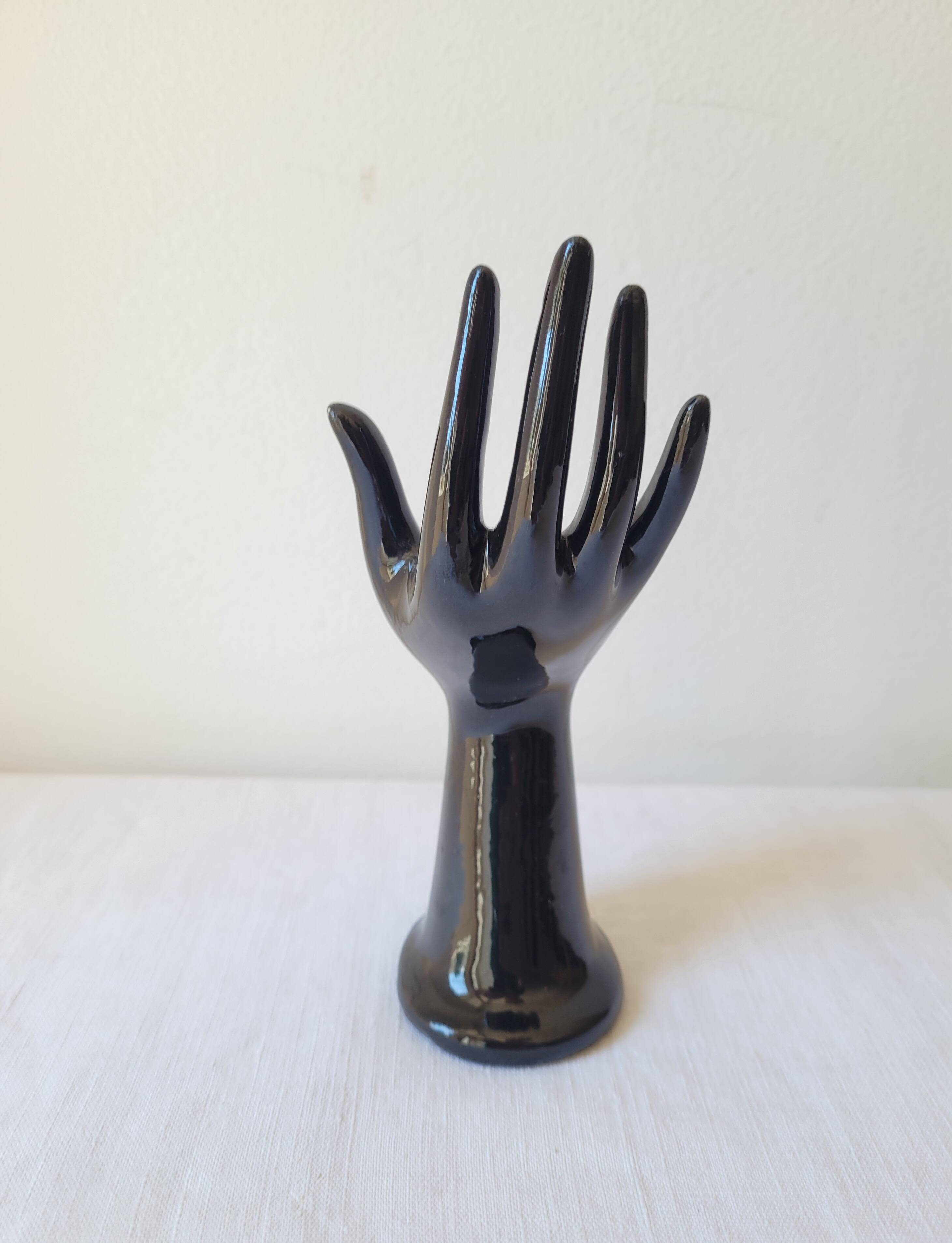 Hand-shaped soliflore vase