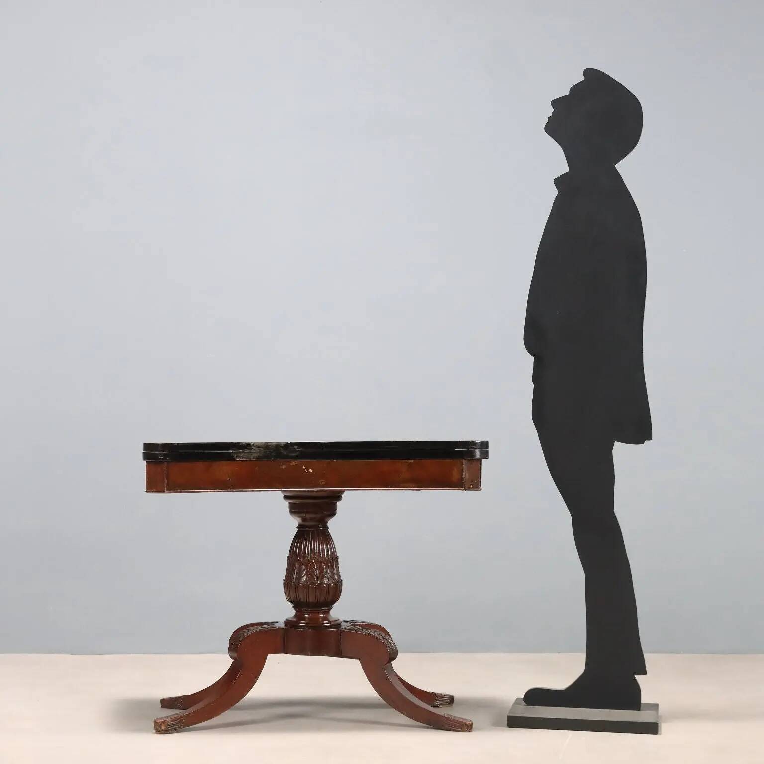 Table de jeu ancienne en acajou, Angleterre, milieu du XIXe siècle