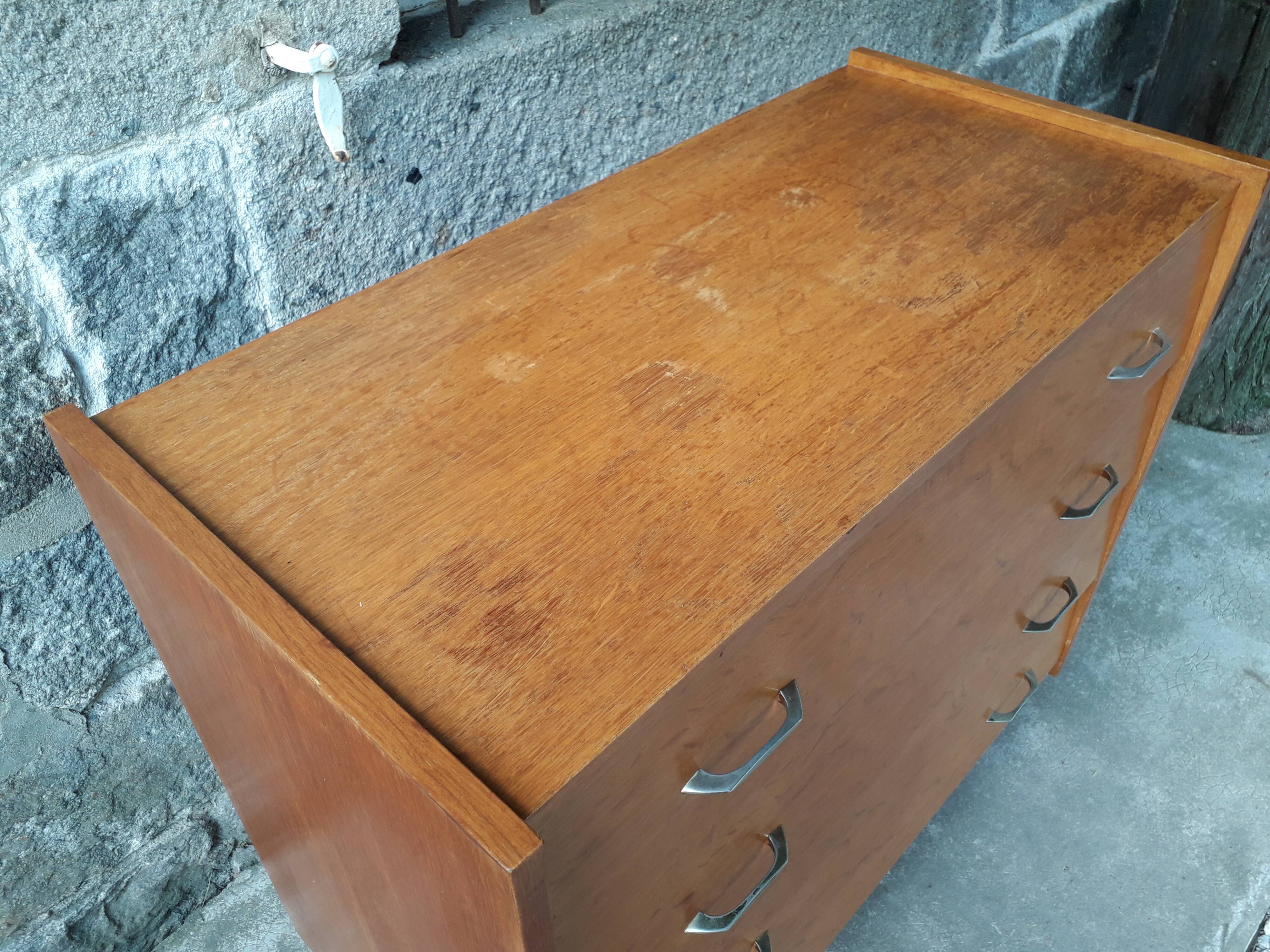 Vintage chest of drawers