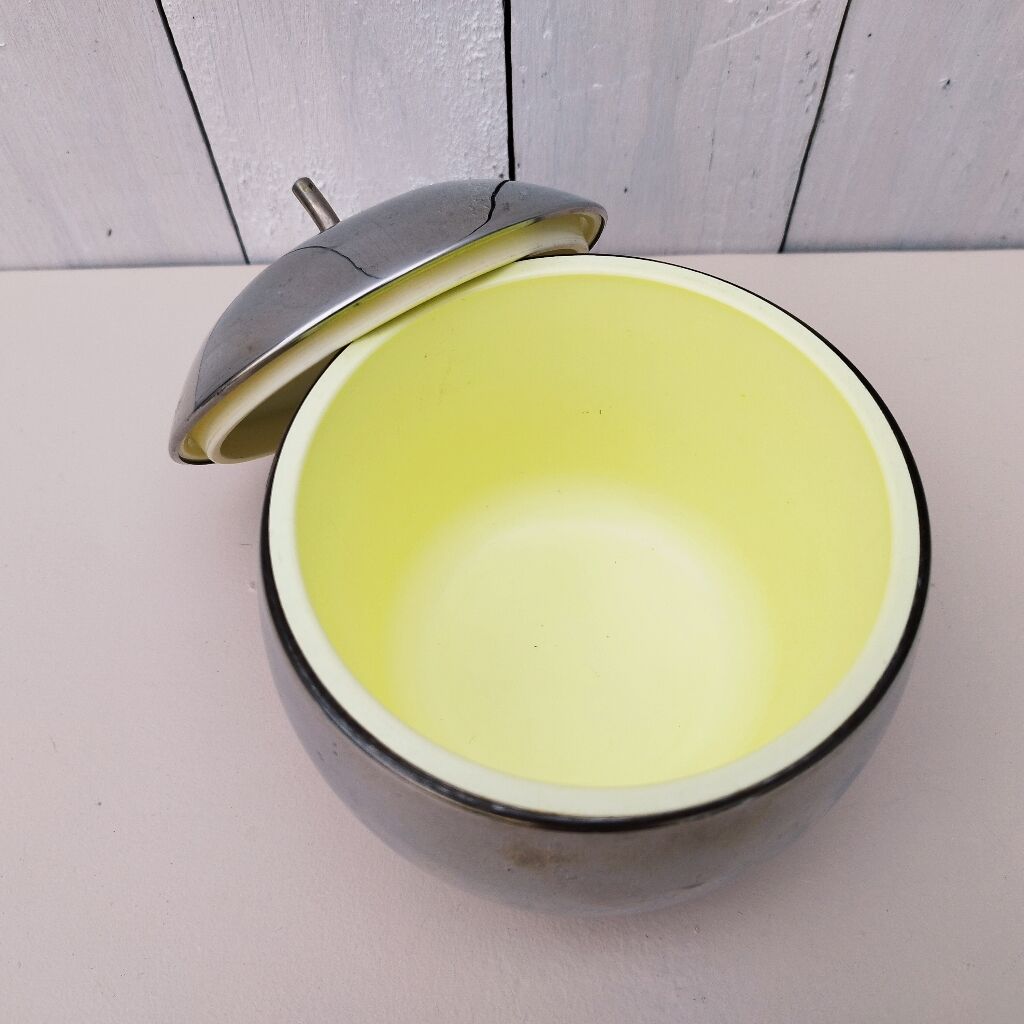 Ice cube maker silver metal vintage 70's