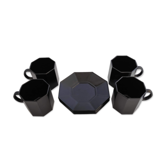 Set of 4 coffee cups and their black saucers Octime Arcoroc