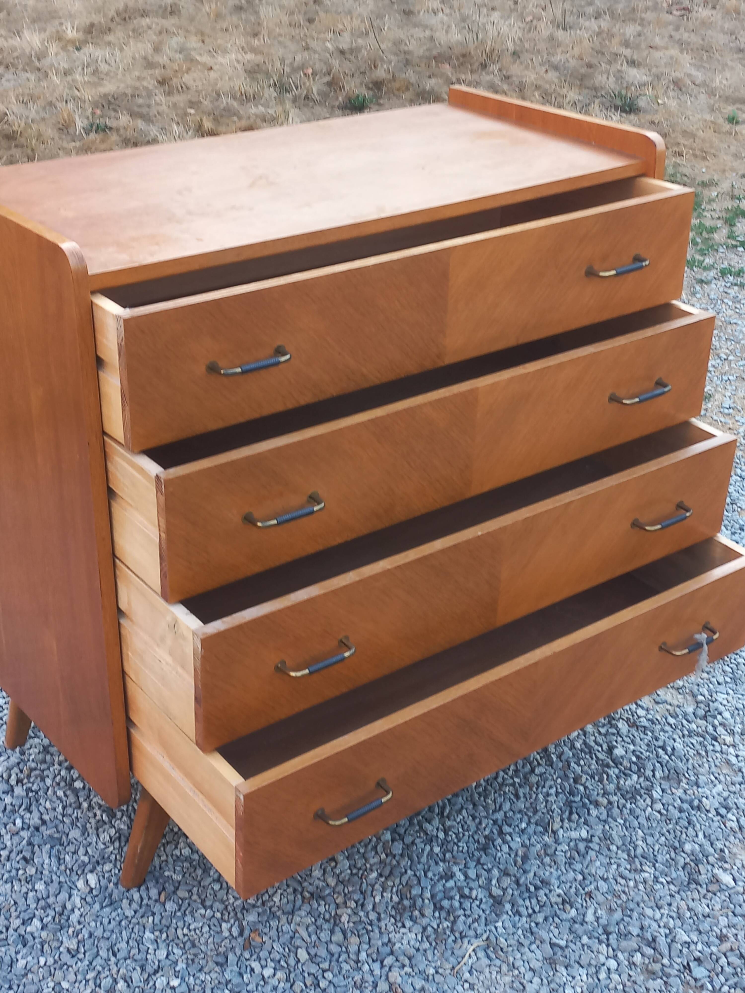 Commode vintage en chêne blond pieds compas 4 tiroirs 1950