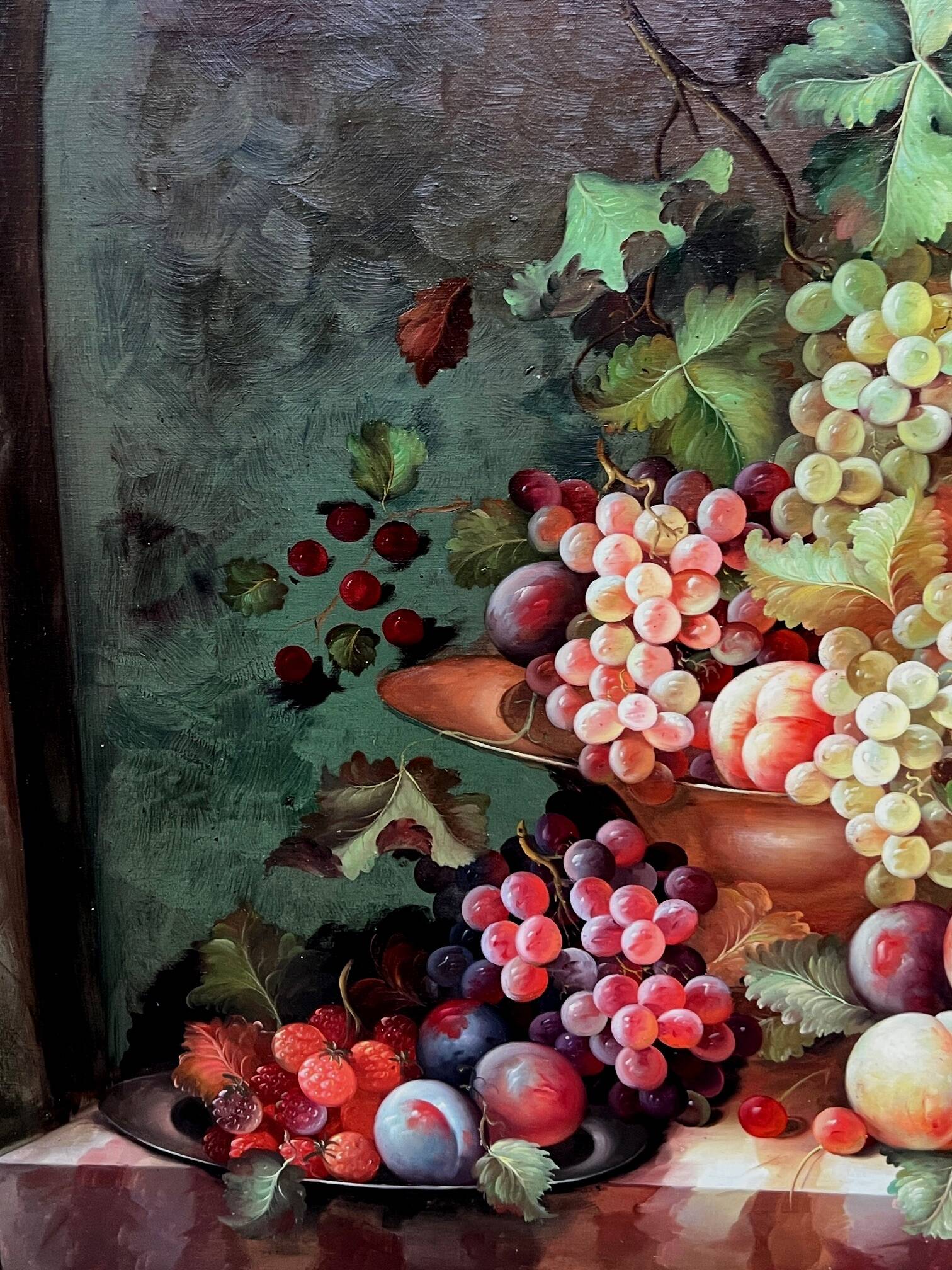 Still life with fruits. Oil on canvas. Signed.