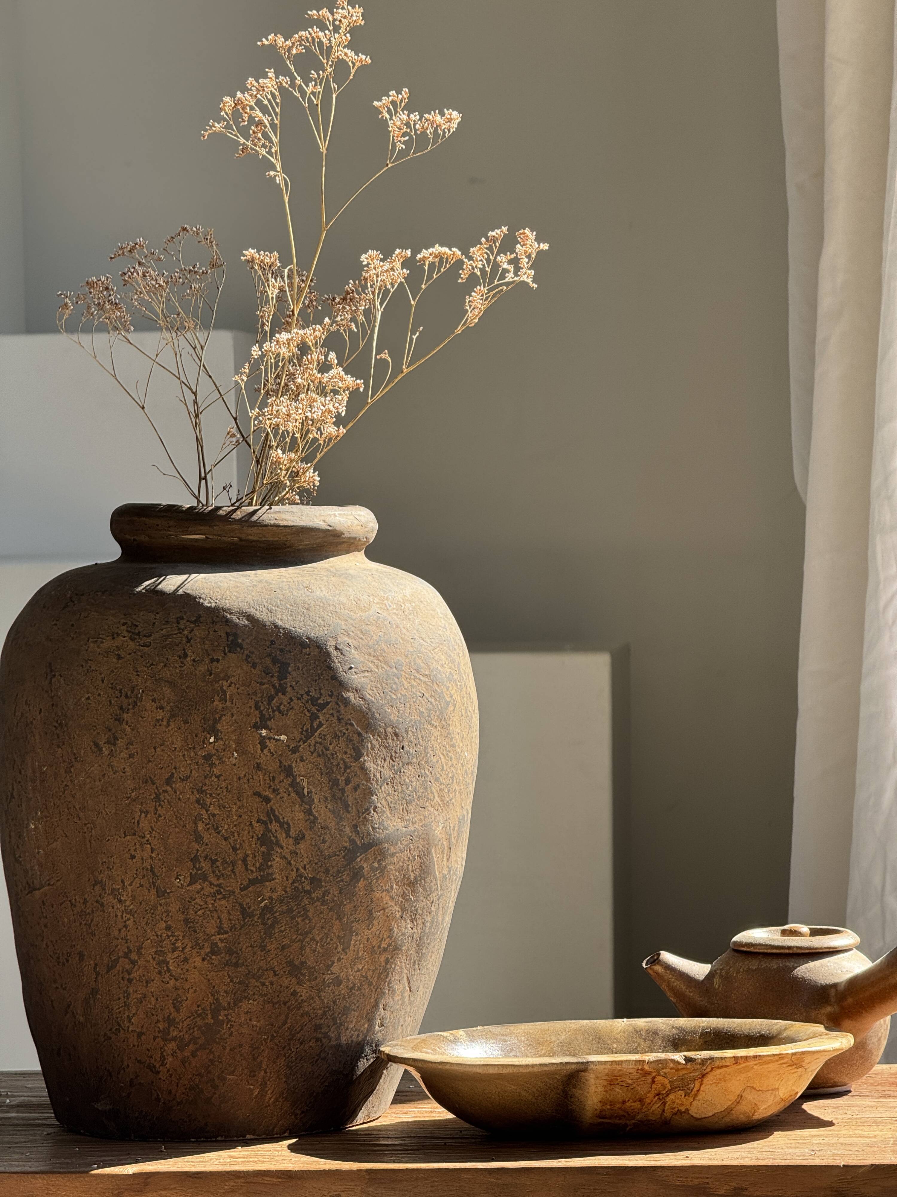 Borneo vase in brown terracotta (1) H35 D23