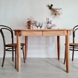 Table en bois brut