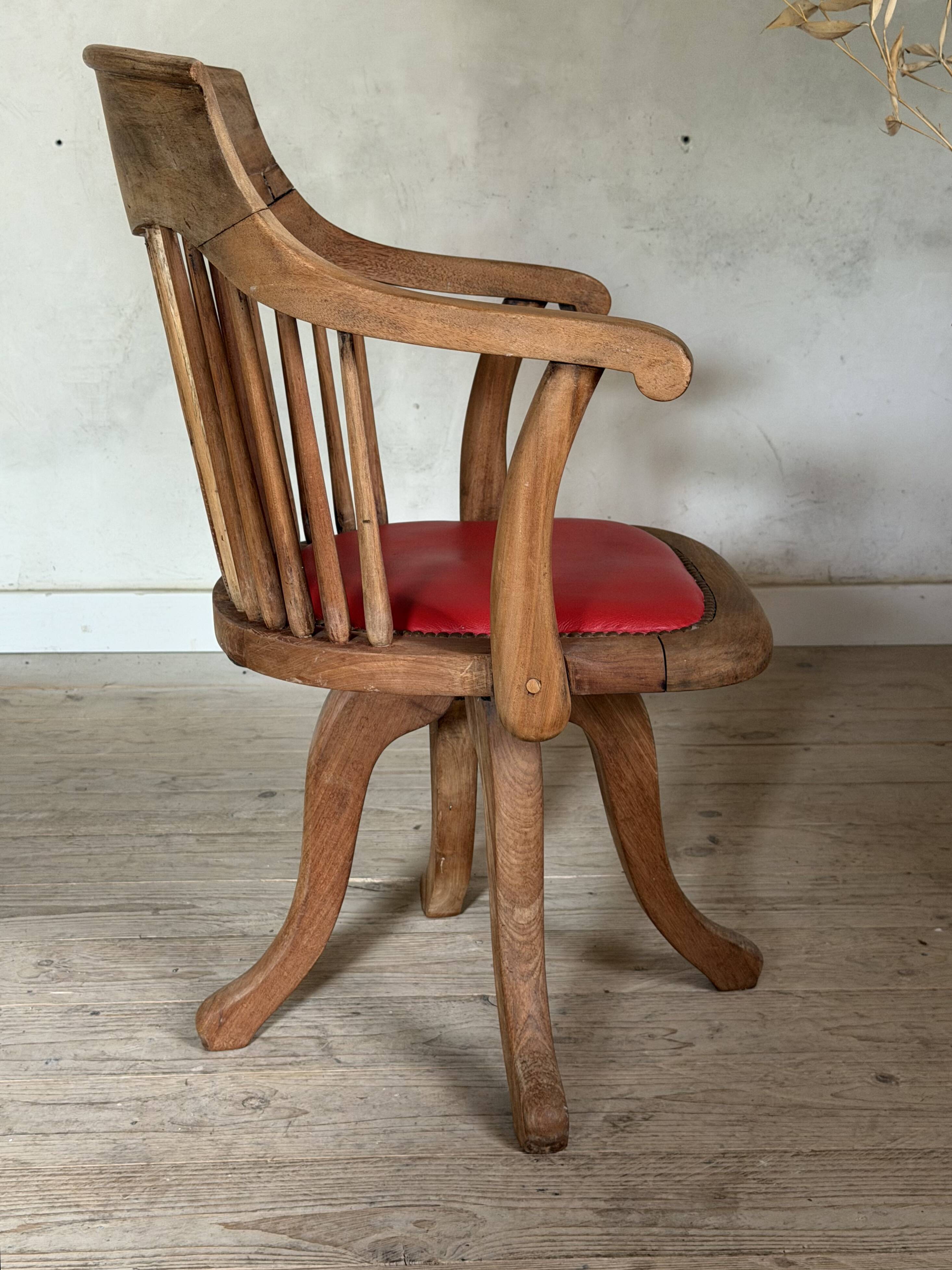 Vintage Art Deco swivel office chair