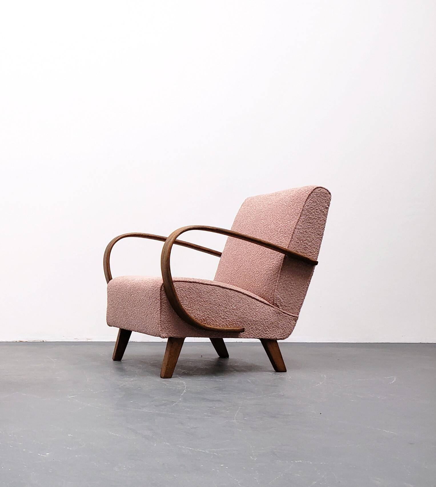 1930 Jindrich Halabala Bentwood Armchair in Pink Boucle