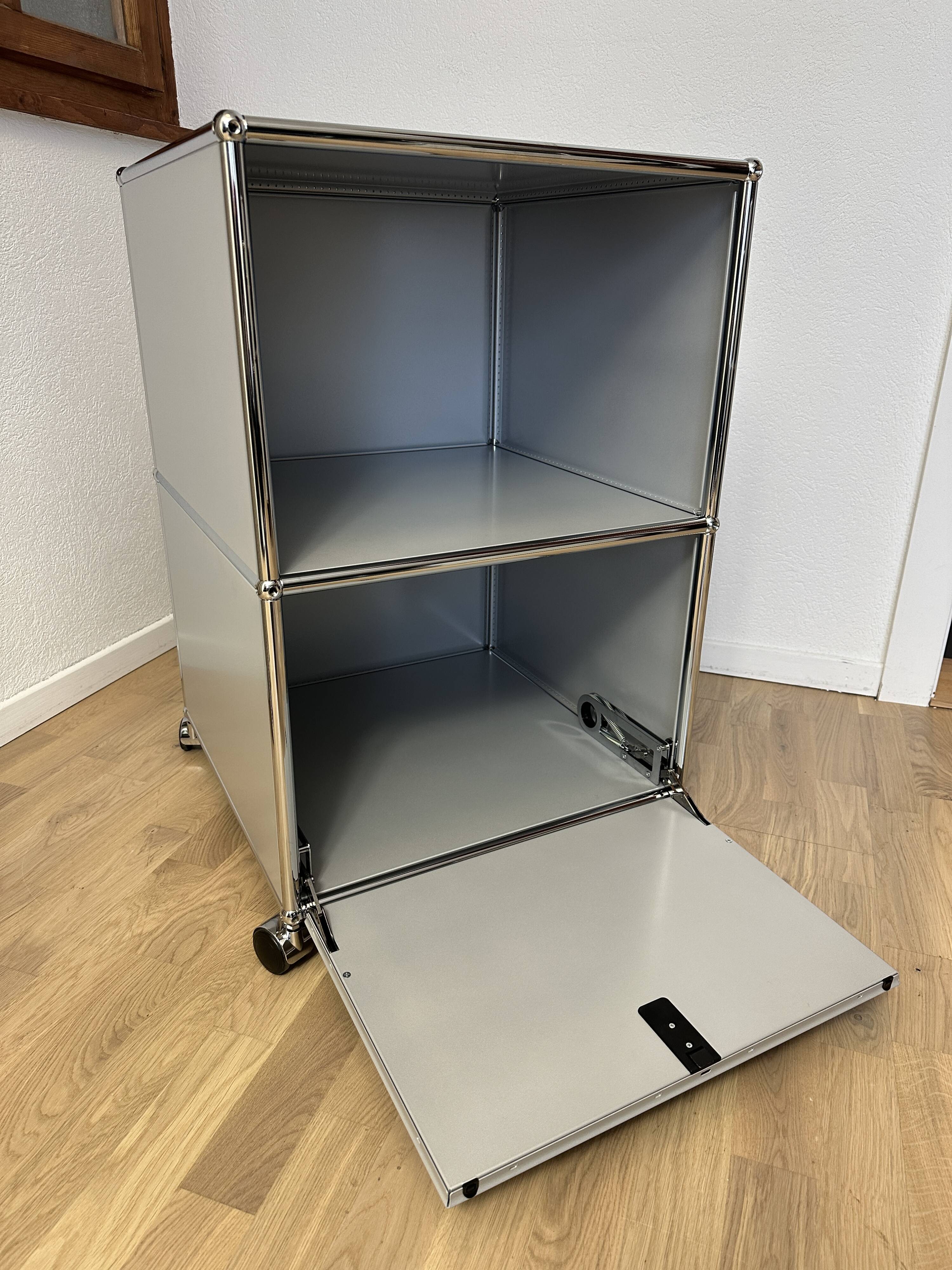 USM Haller Commode in Matte Silver