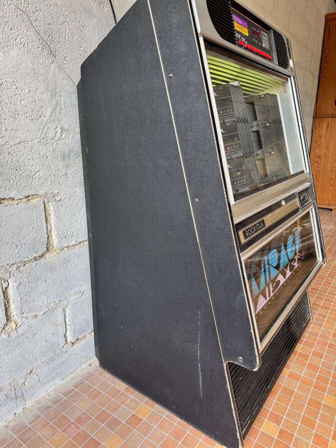 Jukebox Rock-Ola Mirage 1980 - 100 CD