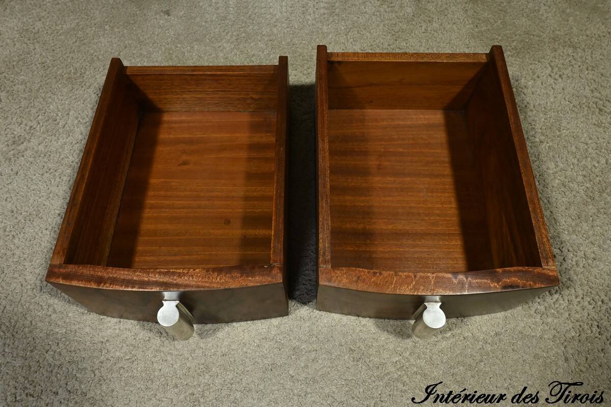 Nightstand in Walnut, Art Deco – 1930