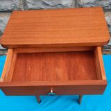 une table de chevet
