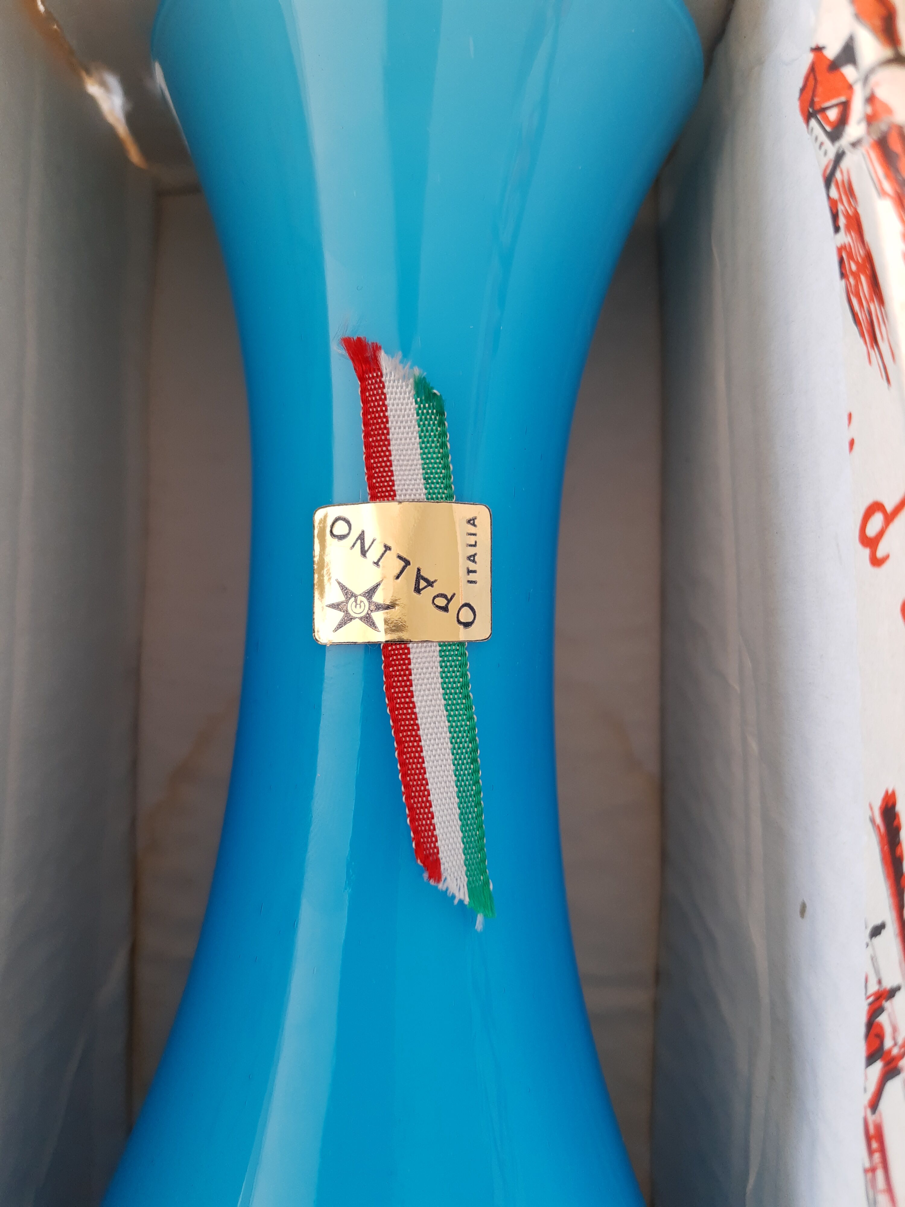 Vase opaline bleue Italie boite étiquette d'origine