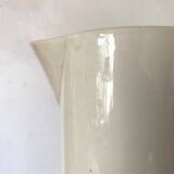 Old pitcher, Gien pitcher