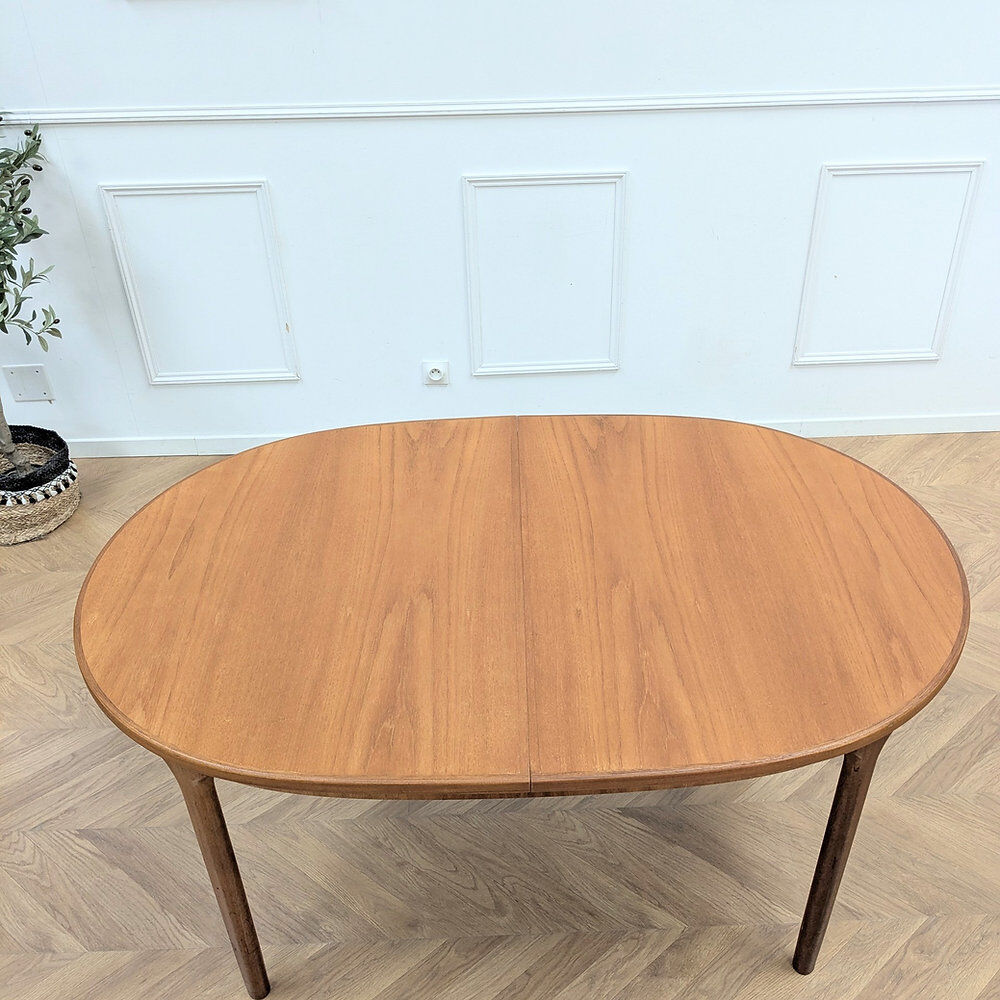 Table à manger scandinave McIntosh