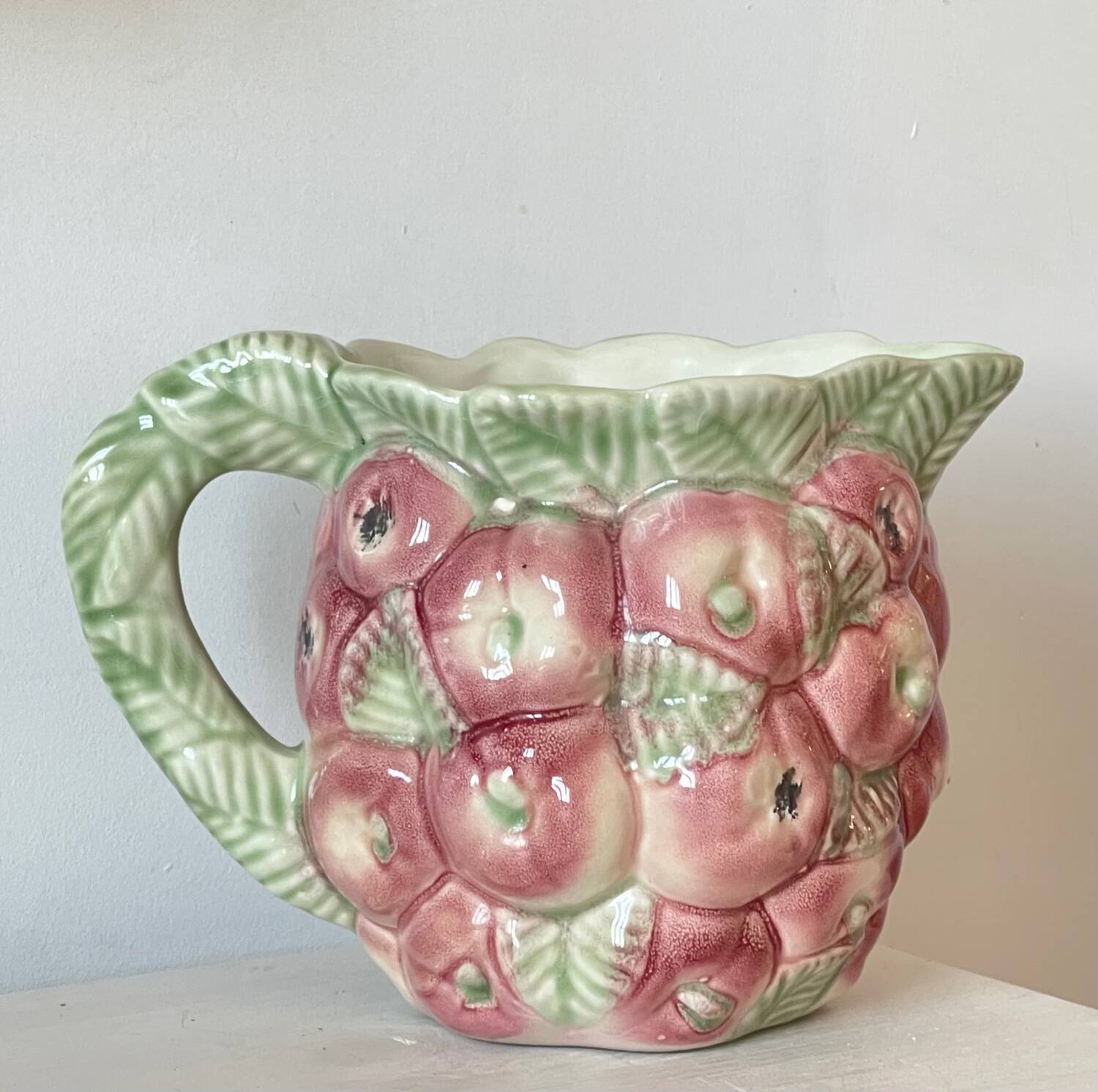 Jug in earthenware