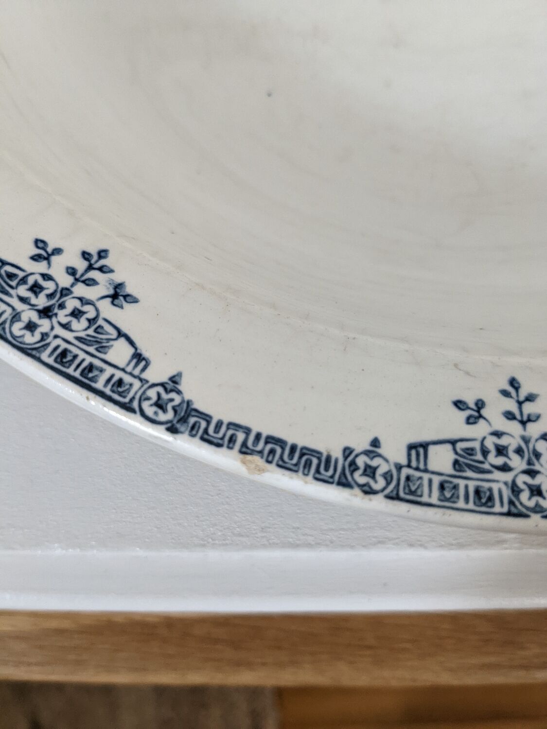 Hollow dish Gien porcelain