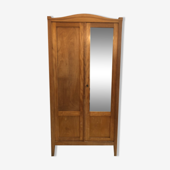 Mirror cabinet