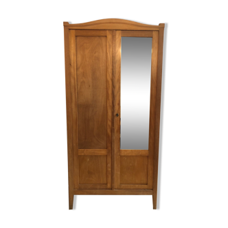 Mirror cabinet