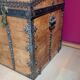 Grand coffre en bois 19ème bazar du voyage