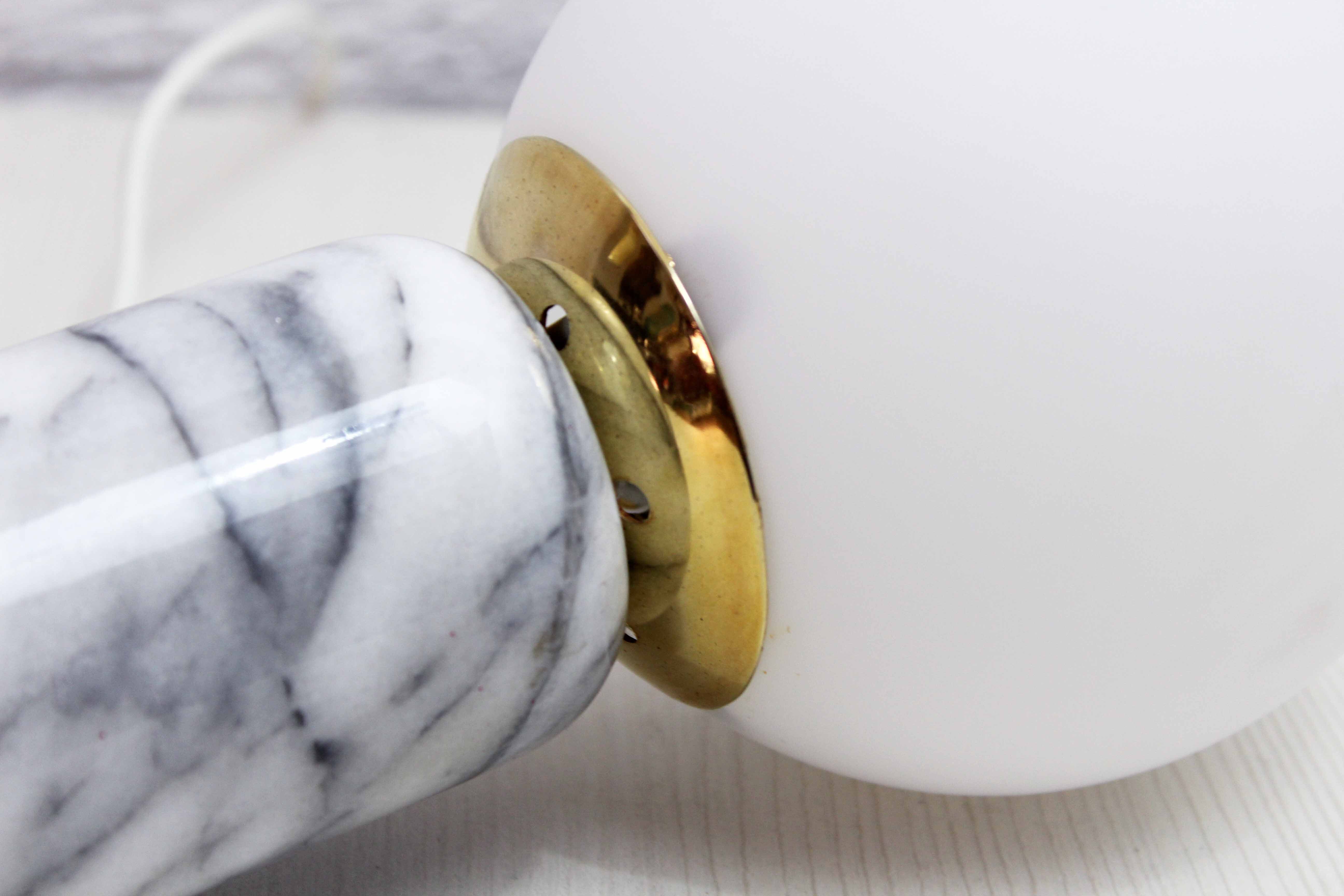 Table lamp in white marble and glass