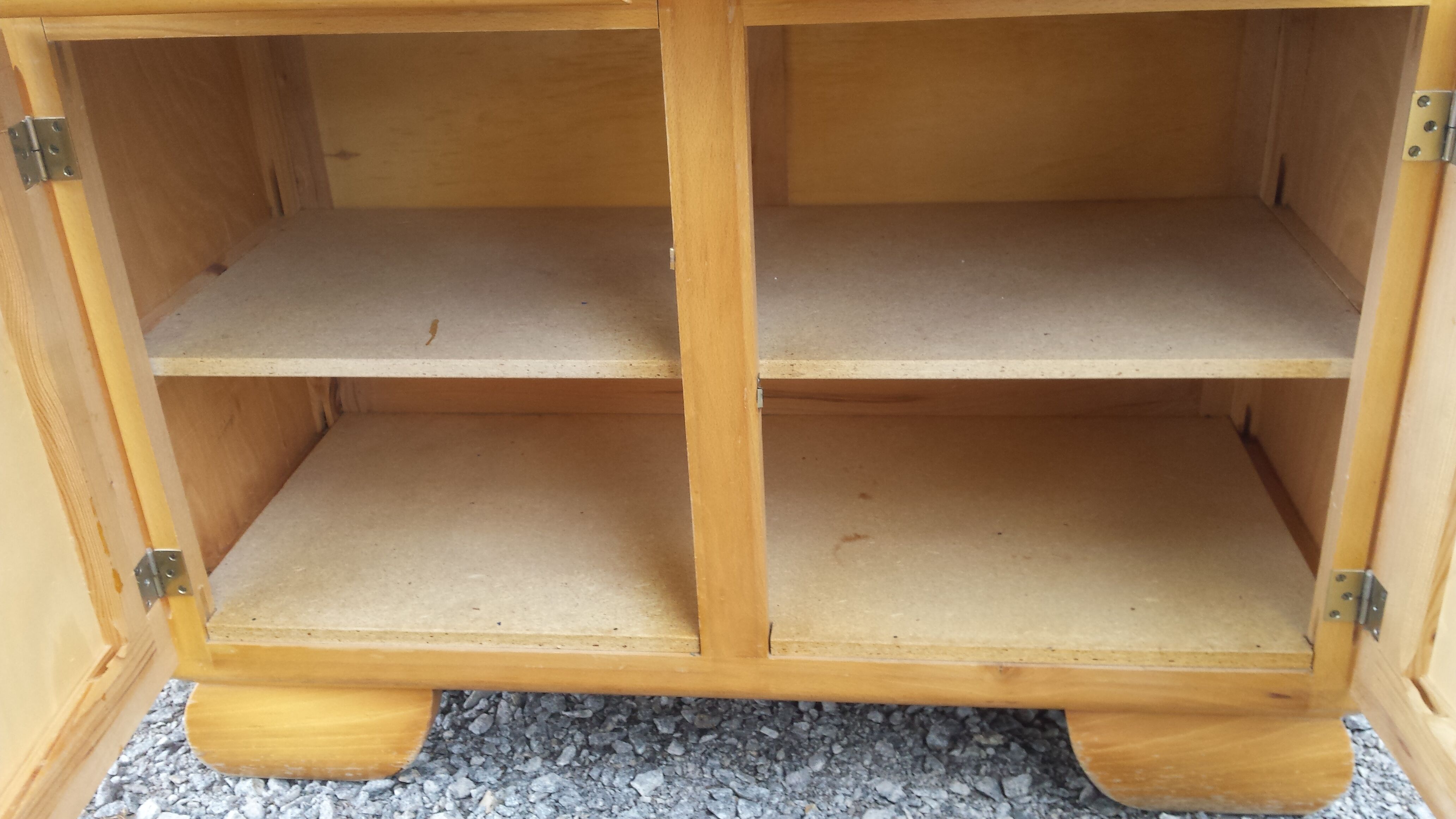 Buffet Mado, black handles