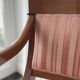 Fauteuil en bois, style Empire – tissu rayé