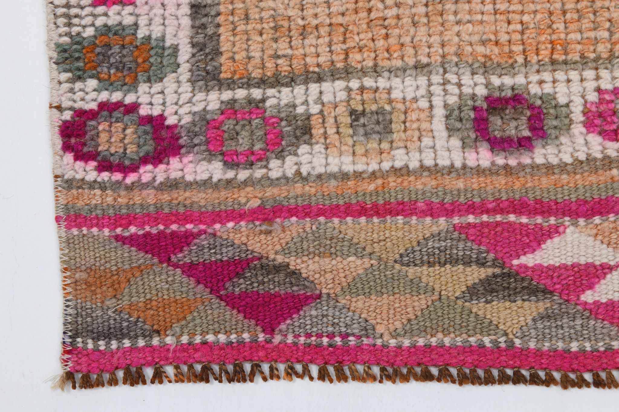 Neutral color handmade runner rug 317x87cm