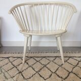 Scandinavian armchair in white wood