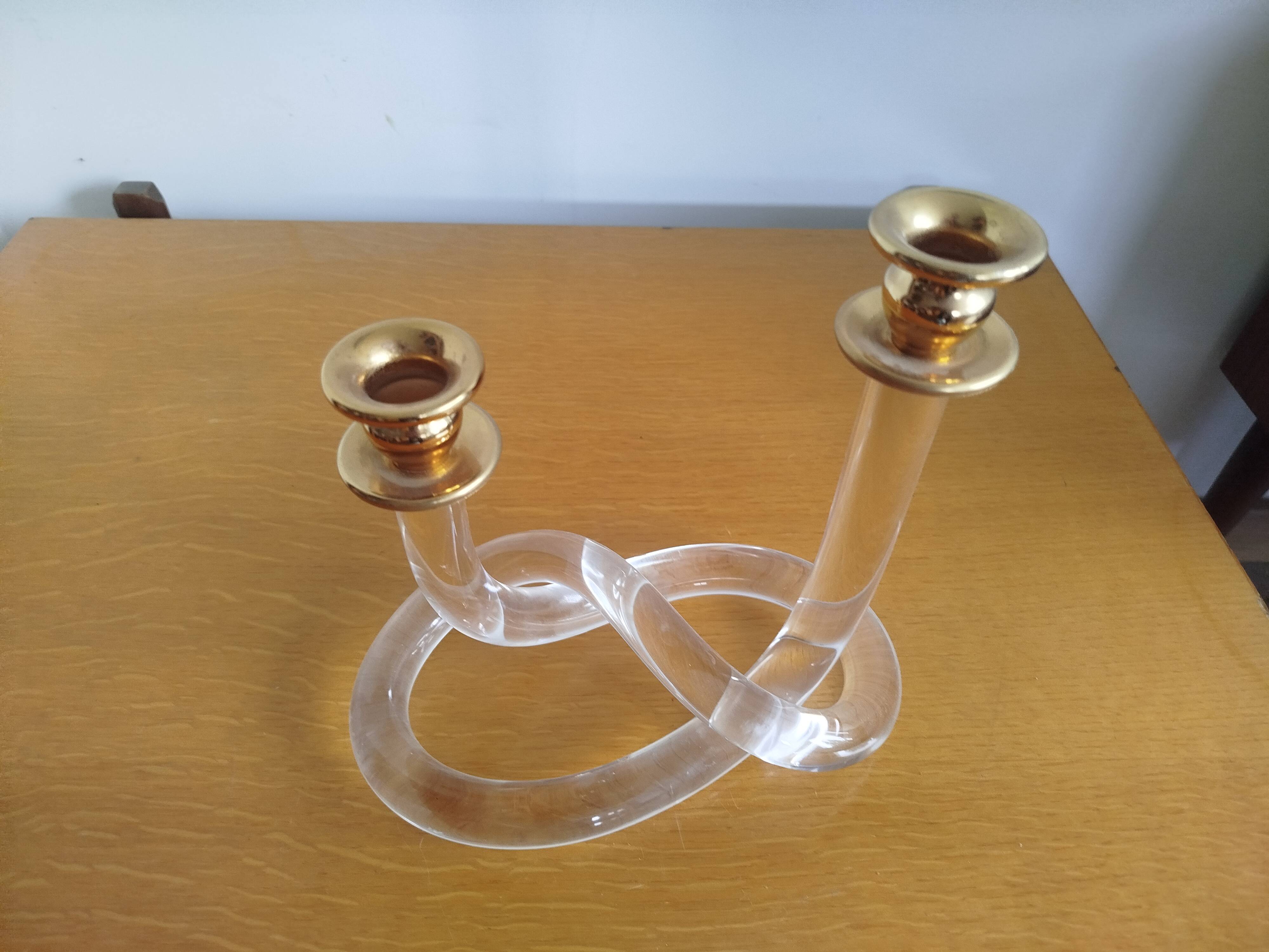 Dorothy Thorpe "Pretzel" candlestick in lucite and gilded brass 70s