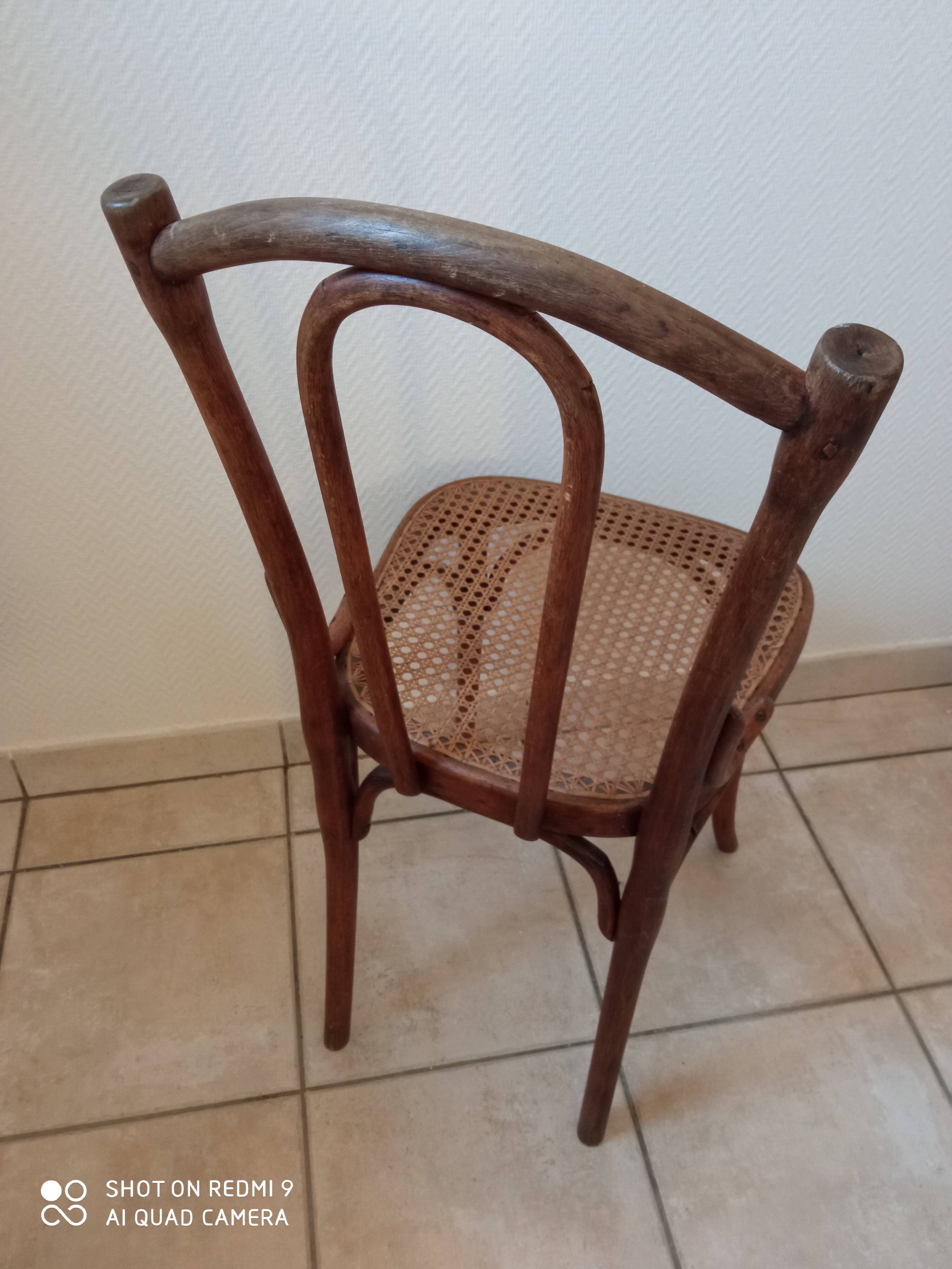 Thonet bistro chair