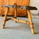 Table basse brutaliste bois et rotin