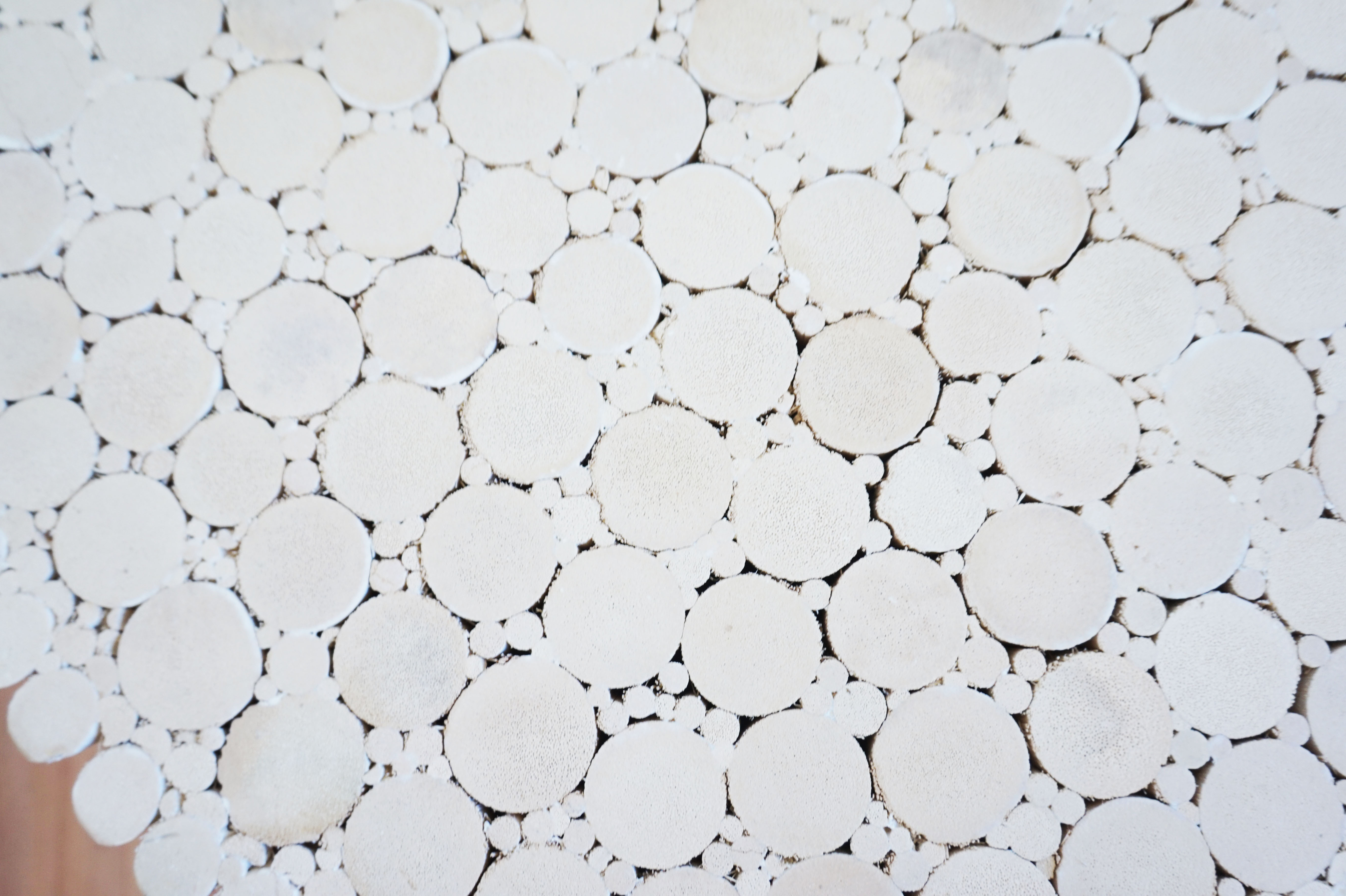 Table low round and white vintage rattan bamboo