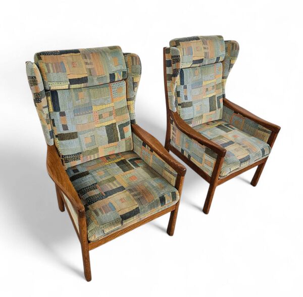2 x Casala wingback / lounge / fauteuil en excellent état / 4 petits coussins / années 1960
