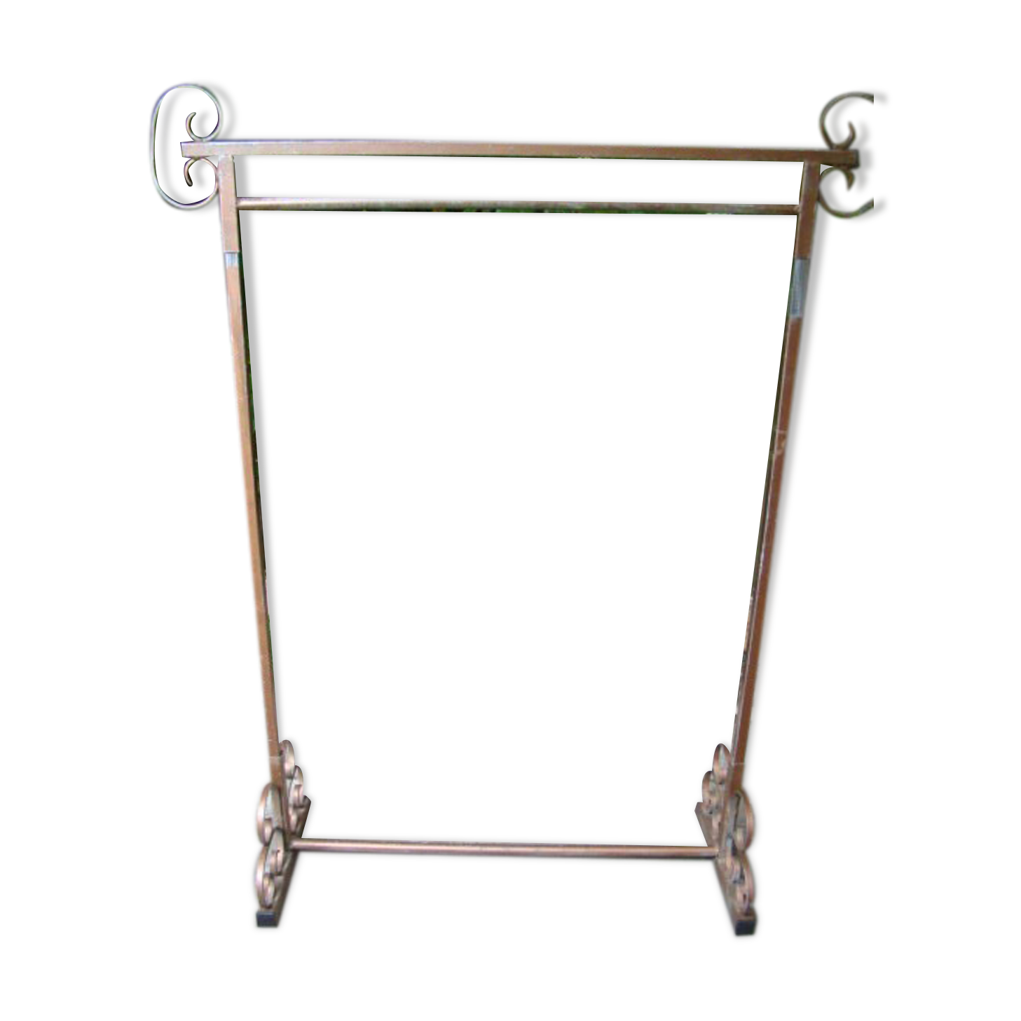 Wrought iron cloakroom