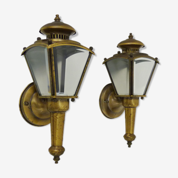 Pair of lantern wall sconces in brass beveled glass 4 faces. Indoor lamp, exterior