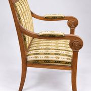 Fauteuil ancien à crosses en bois – Style Restauration