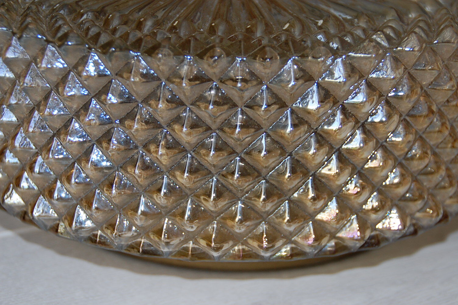 Plafonnier applique verre ciselé ambré