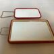 Paire de petits miroirs rouges style barbier