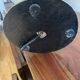 Grande lampe en bois peint