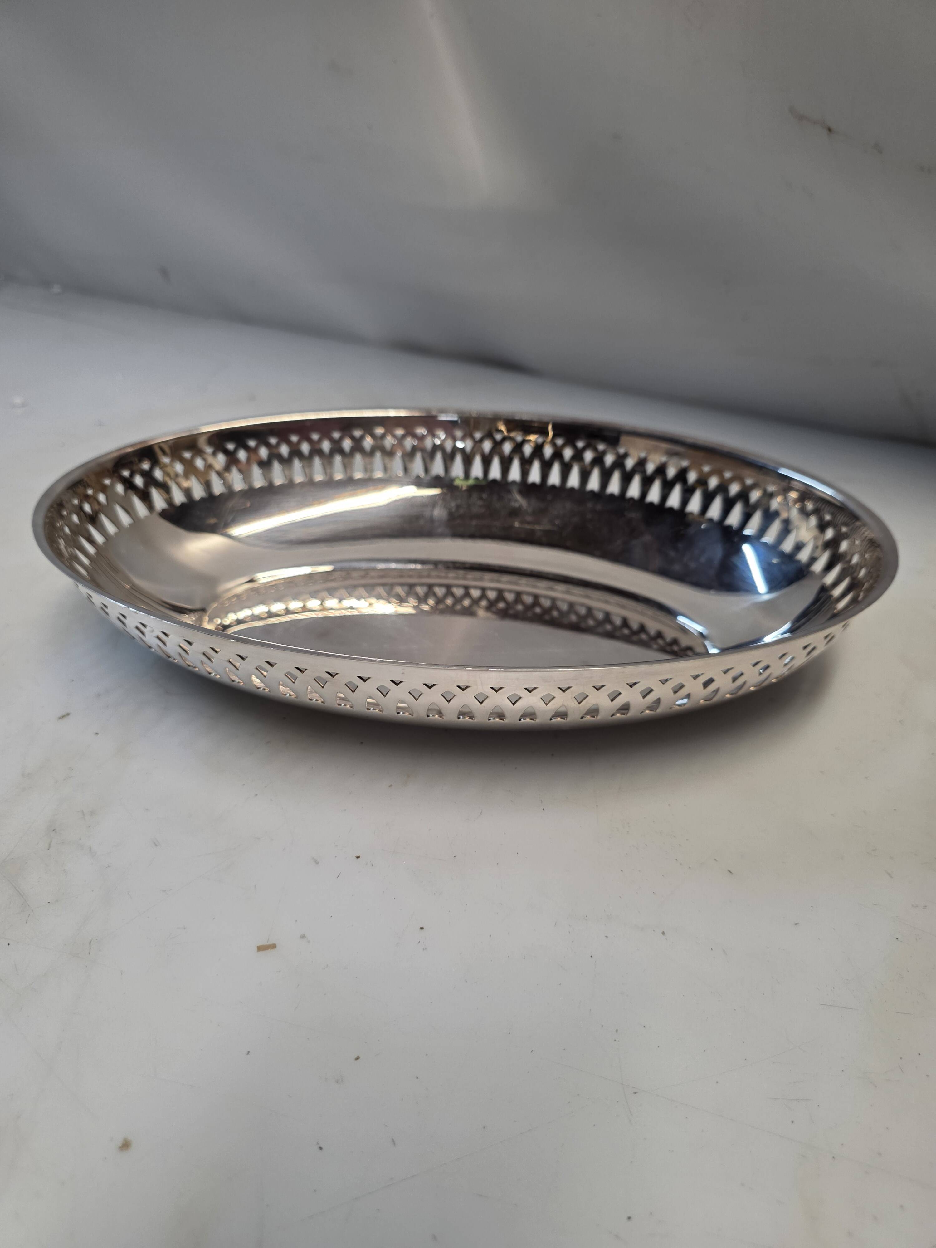 Silver-plated metal centrepiece, Ercuis mid-20th century.