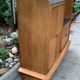 Buffet asymmetrical compass feet