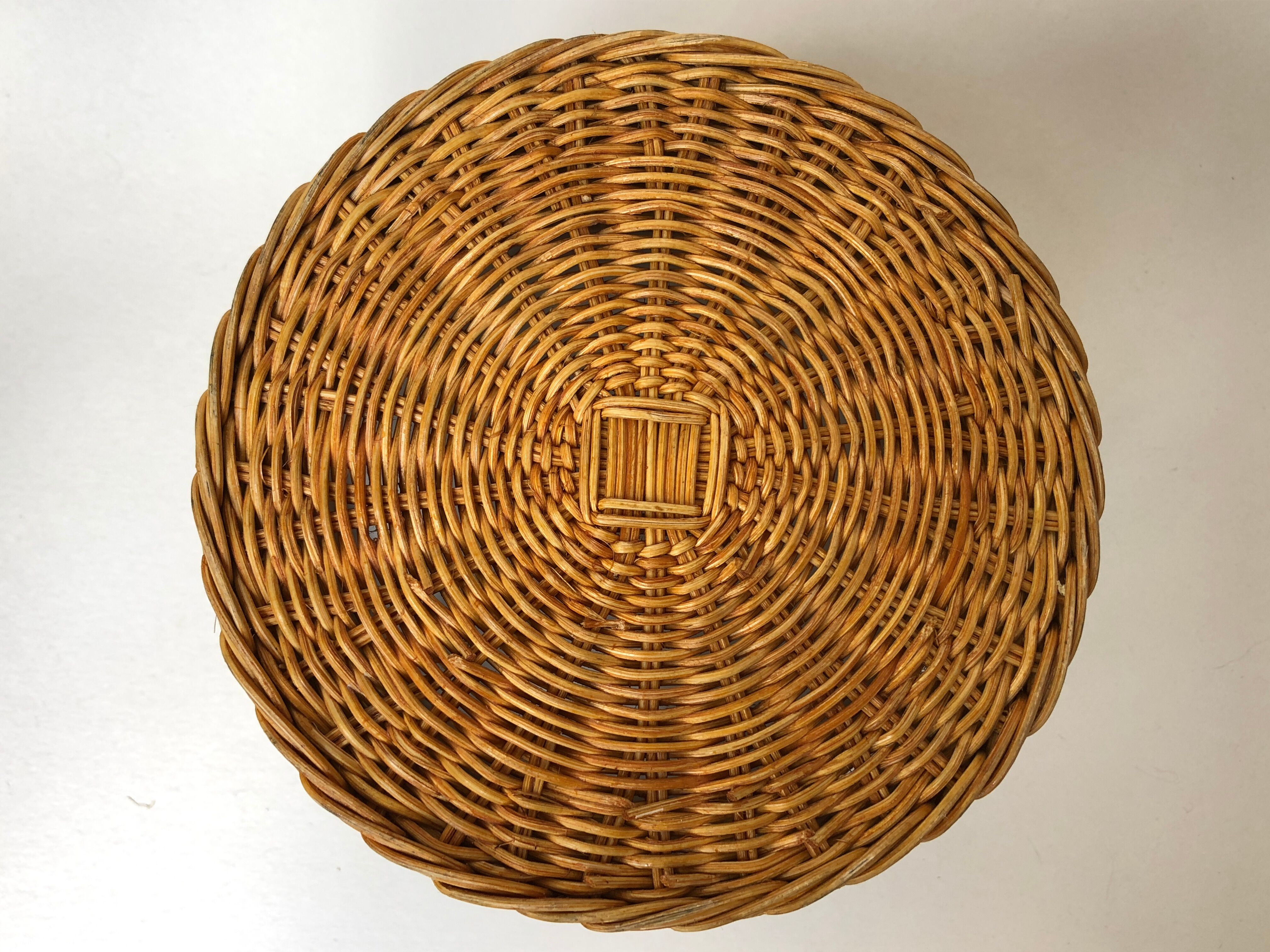 Basket rattan braided
