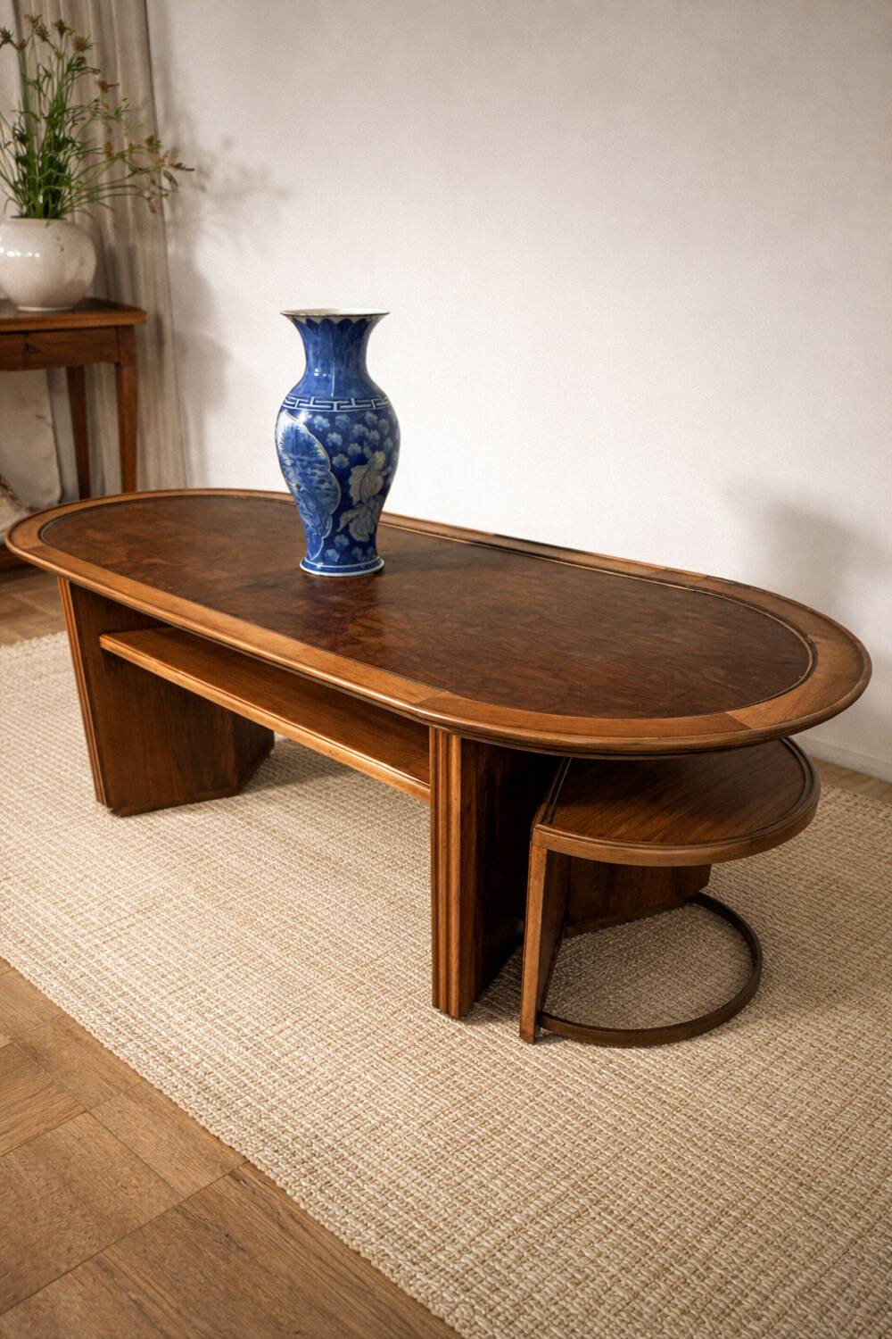 Oval Art Deco coffee table in rosewood, 1930s-1940s.
