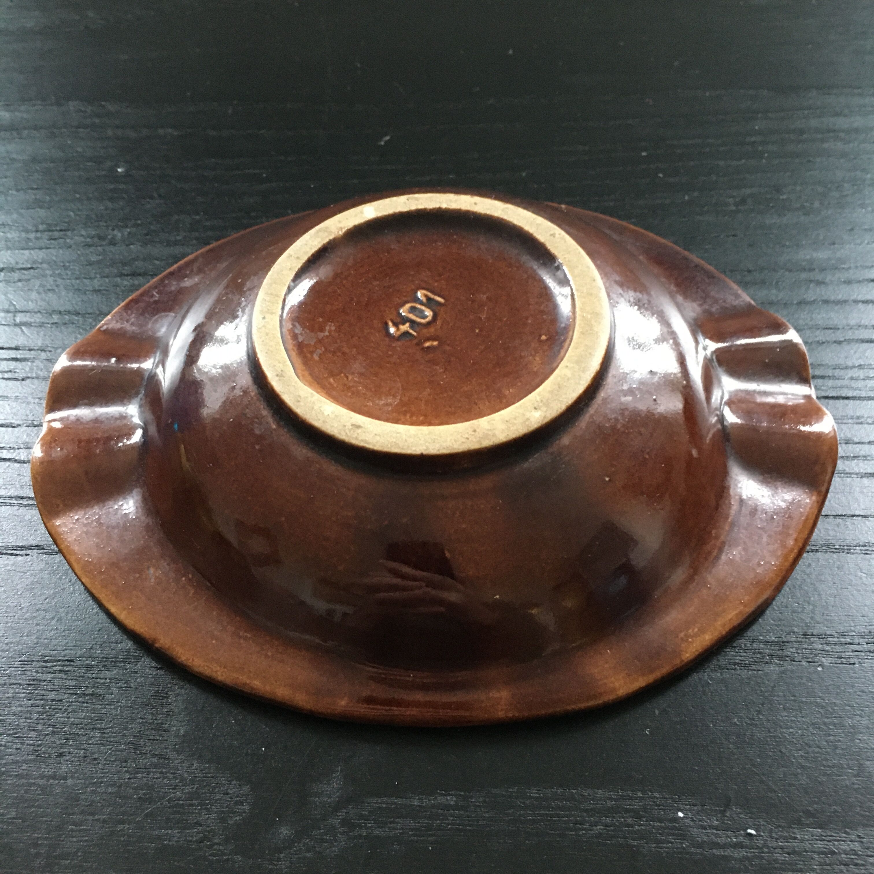 Ashtray flamed floral decoration