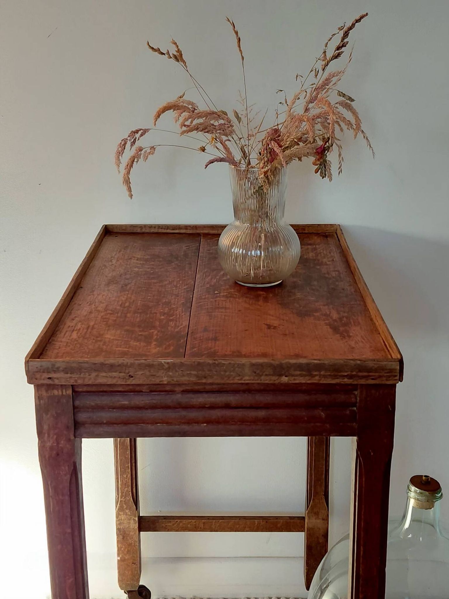 Vintage wooden wheeled side table/console