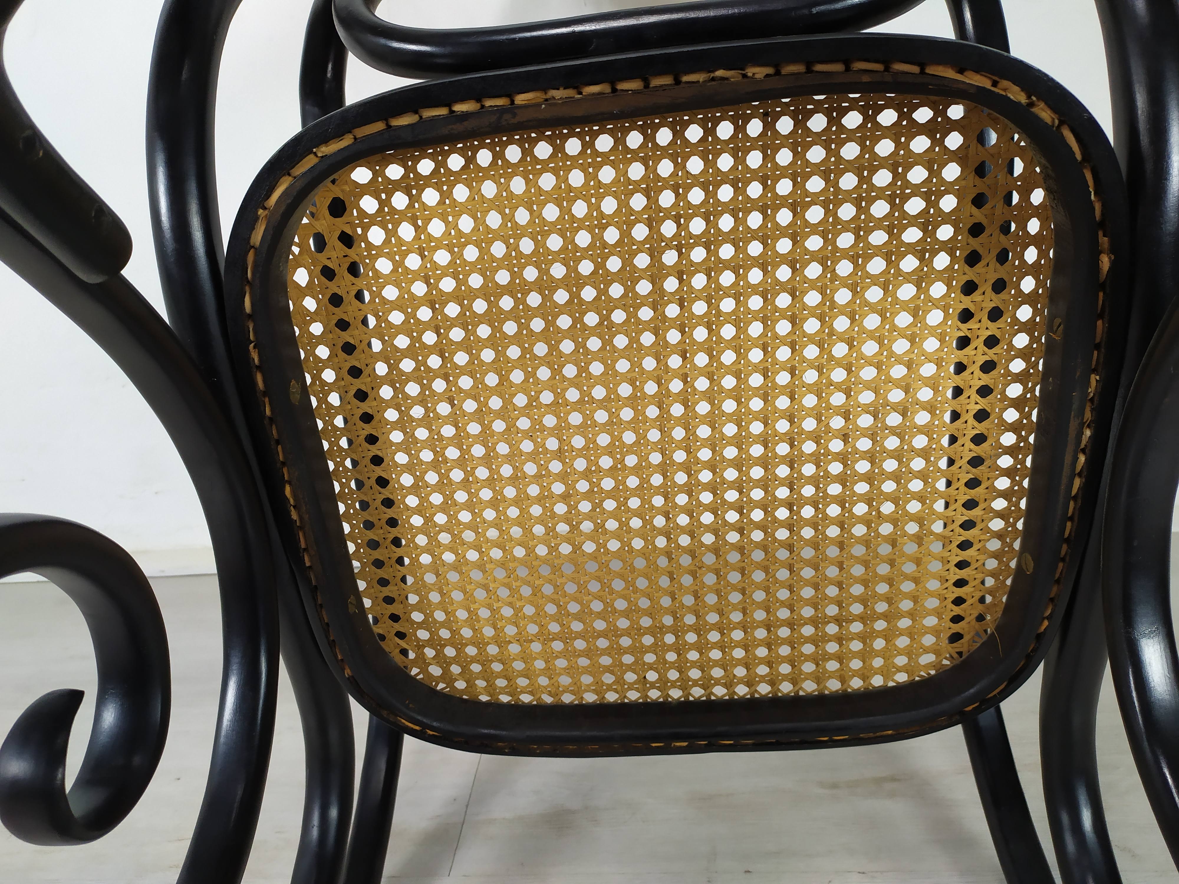 Rocking-chair curved wood