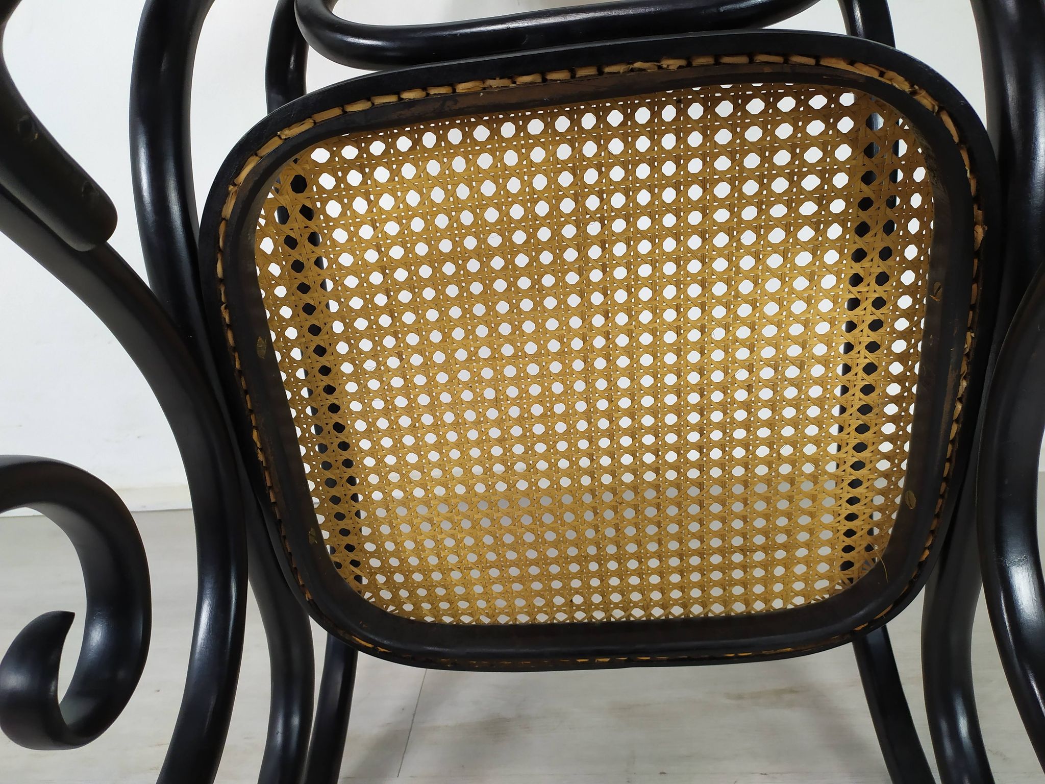 Rocking-chair curved wood